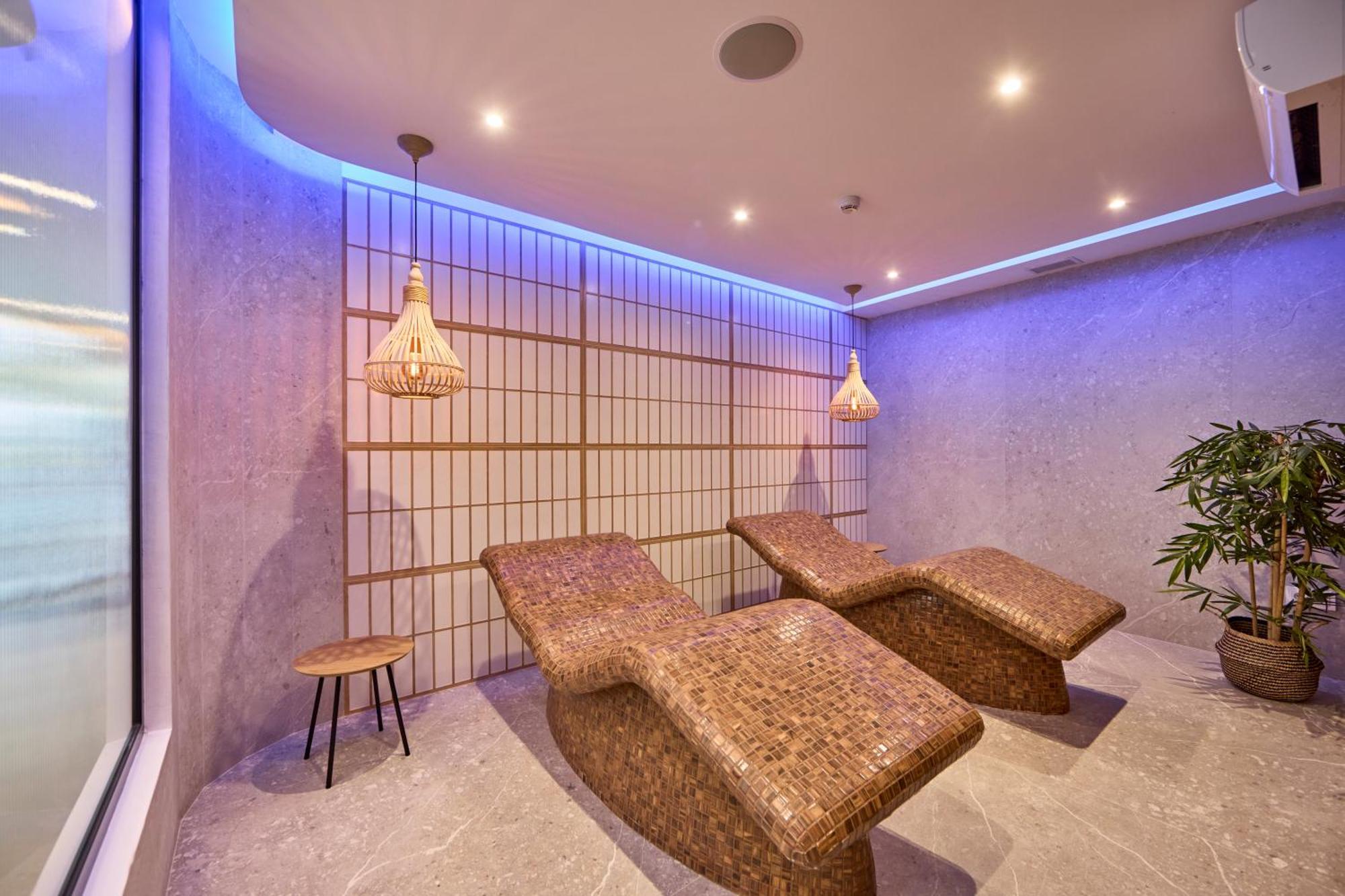 Tomir Portals Suites - Adults Only ポータル・ヌース エクステリア 写真